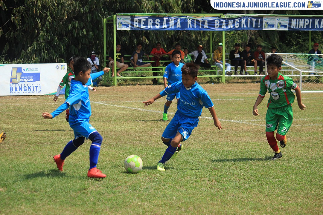champion semifinal ijl 2018 pelita jaya soccer school vs ciss soccer skill