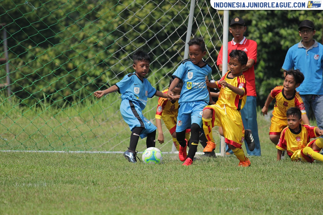 playoff u9 1 juli 2018 salfas soccer vs parung soccer school