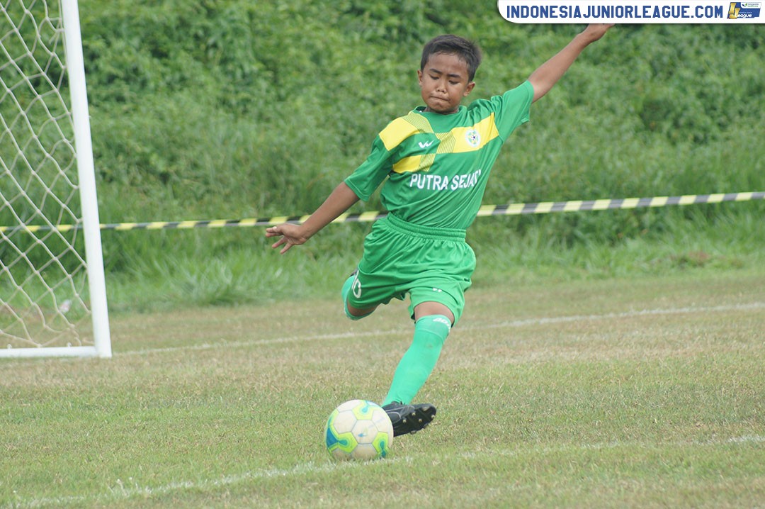 u11 11 maret 2018 putra sejati vs ragunan soccer school