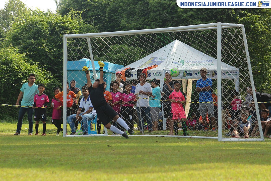 u11 11 maret 2018 salfas soccer vs tik tak football first