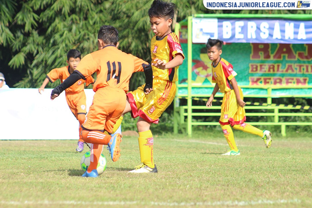 u11 11 maret 2018 salfas soccer vs tik tak football first