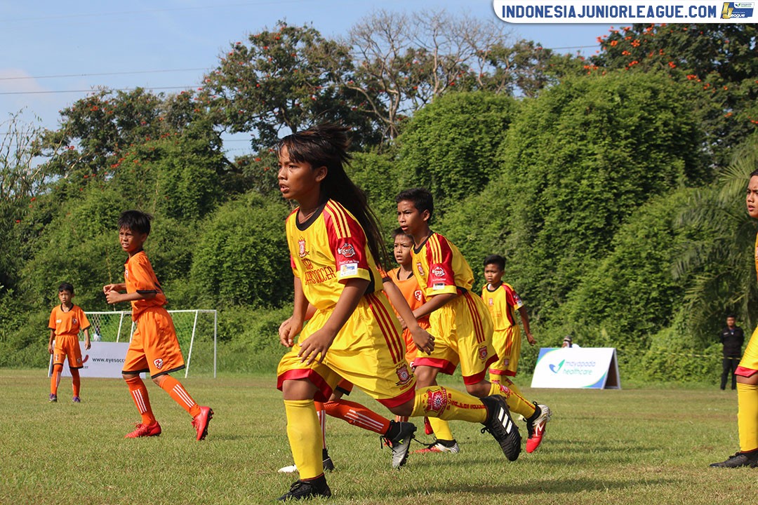 u11 11 maret 2018 salfas soccer vs tik tak football first