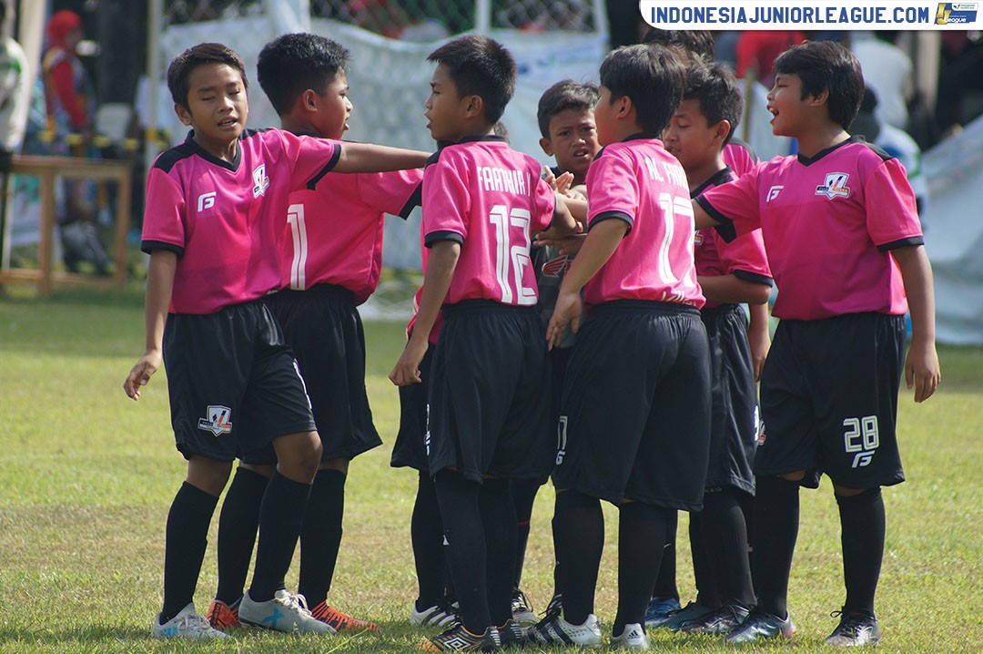 u11 11 maret 2018 serpong city ss vs villa 2000