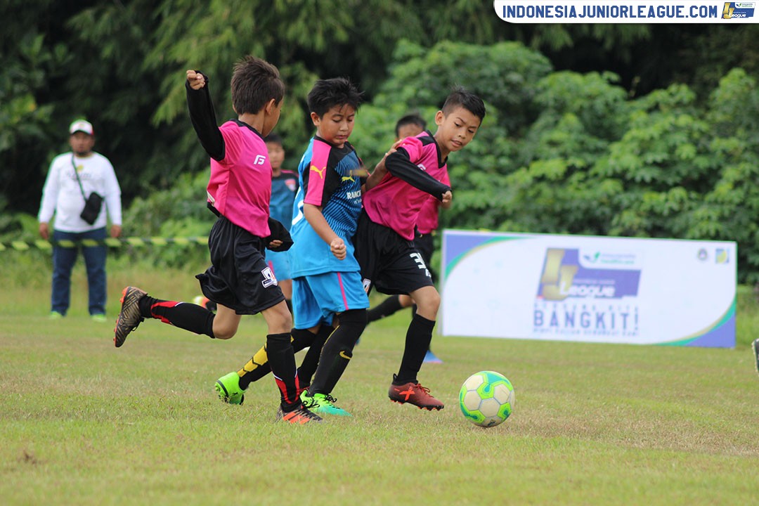 u11 11 maret 2018 serpong city ss vs villa 2000