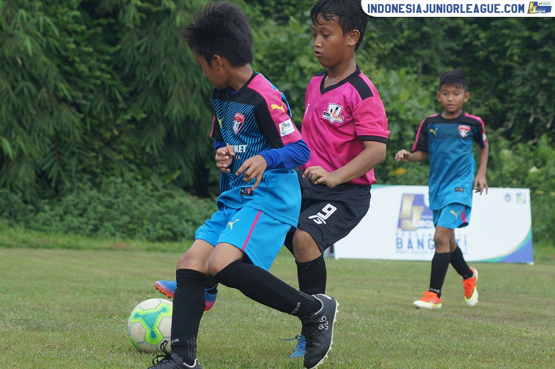 u11 11 maret 2018 serpong city ss vs villa 2000