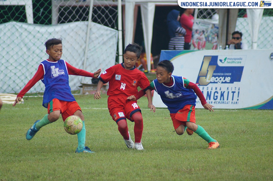 u11 22 april 2018 asiop apacinti vs mprivate soccer