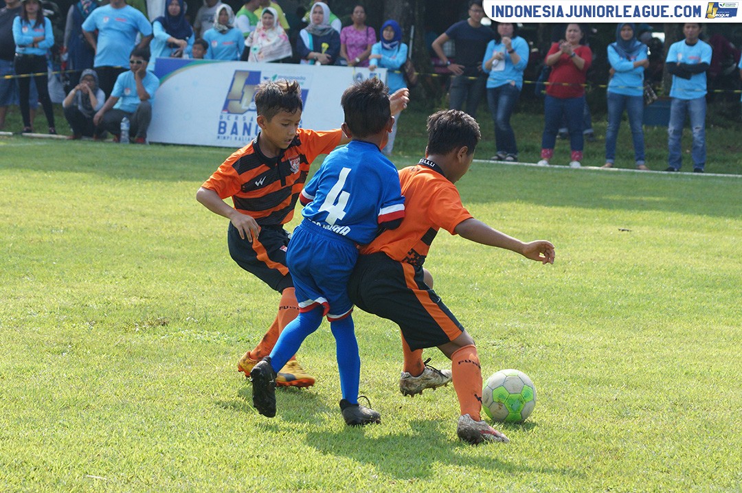 u11 22 april 2018 fu15fa bina sentra vs gelora poetra fc