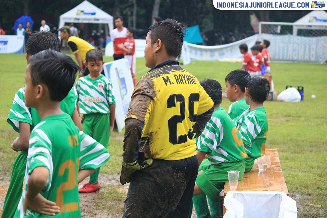 u11 22 april 2018 ragunan soccer school vs indonesia rising star