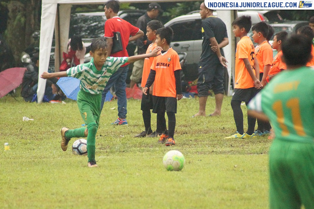 u11 22 april 2018 ragunan soccer school vs indonesia rising star