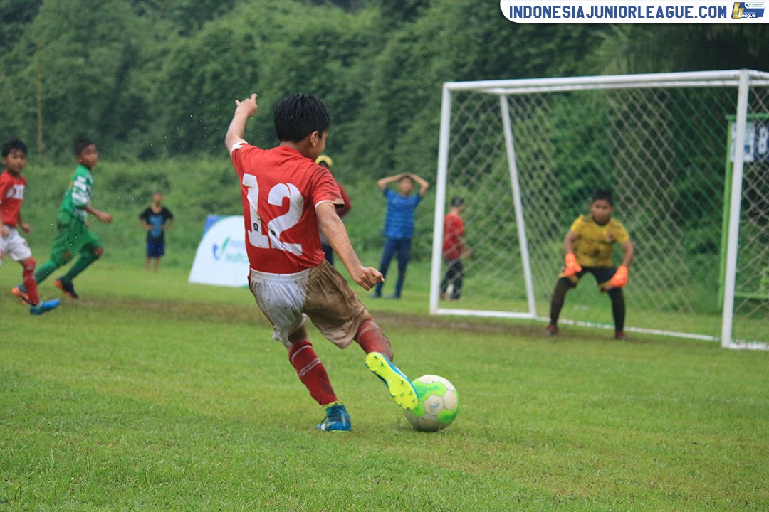 u11 22 april 2018 ragunan soccer school vs indonesia rising star