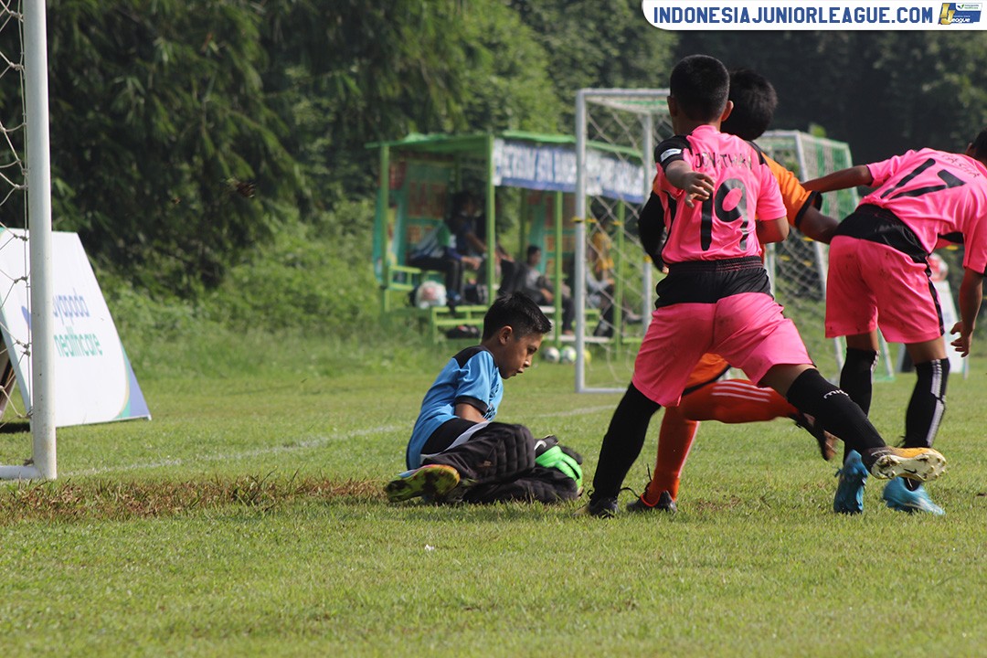 u11 22 april 2018 serpong jaya vs tiktak football first