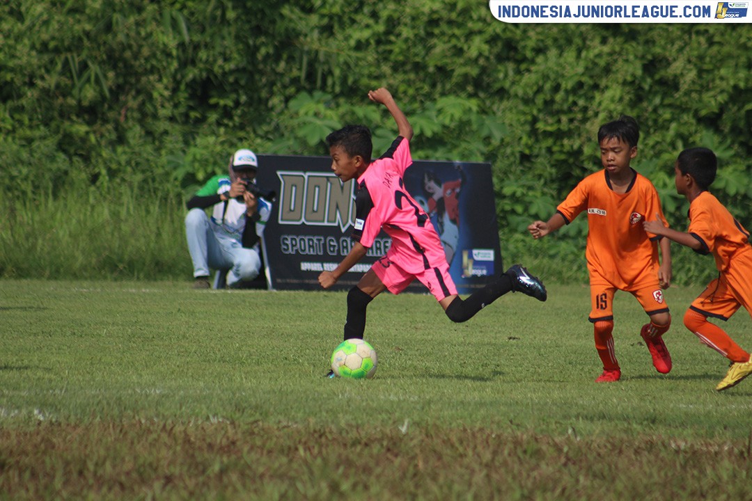 u11 22 april 2018 serpong jaya vs tiktak football first
