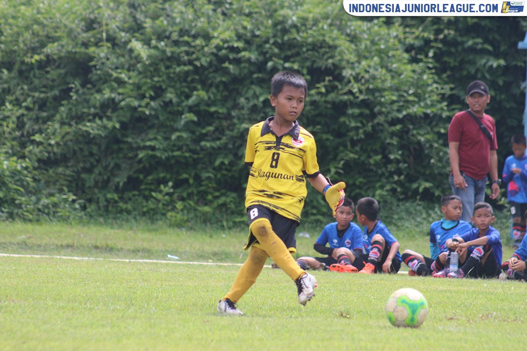 u11 8 april 2018 asiop apacinti vs ragunan soccer school