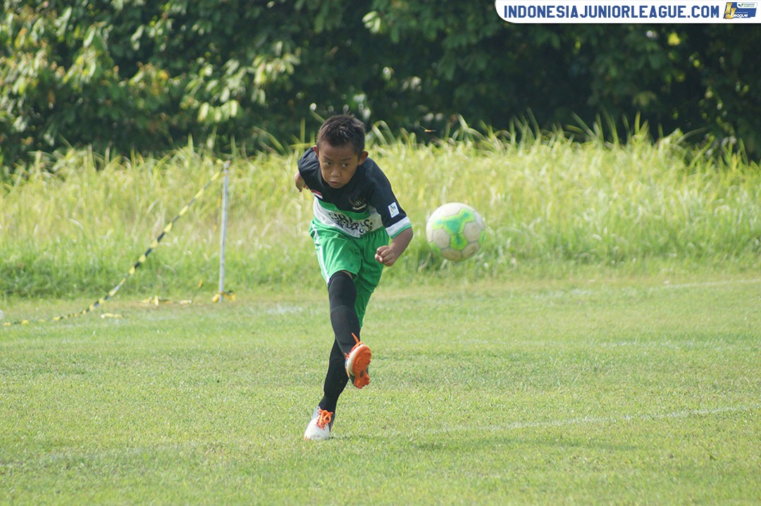 u11 8 april 2018 giras fc vs ciss soccer skill