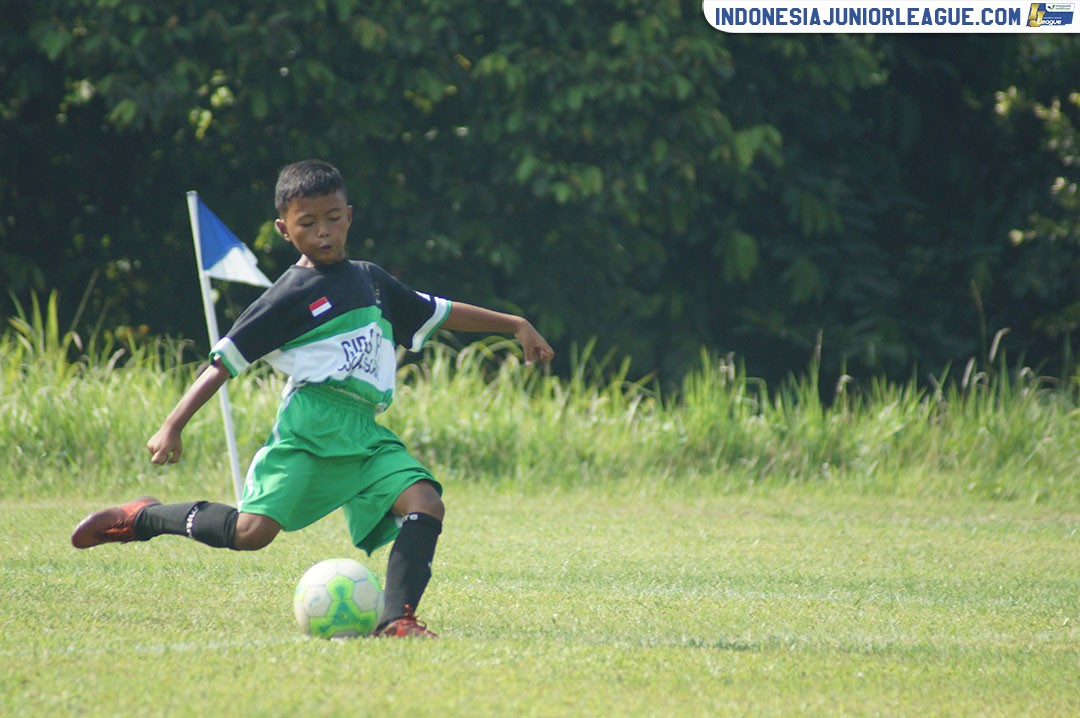 u11 8 april 2018 giras fc vs ciss soccer skill