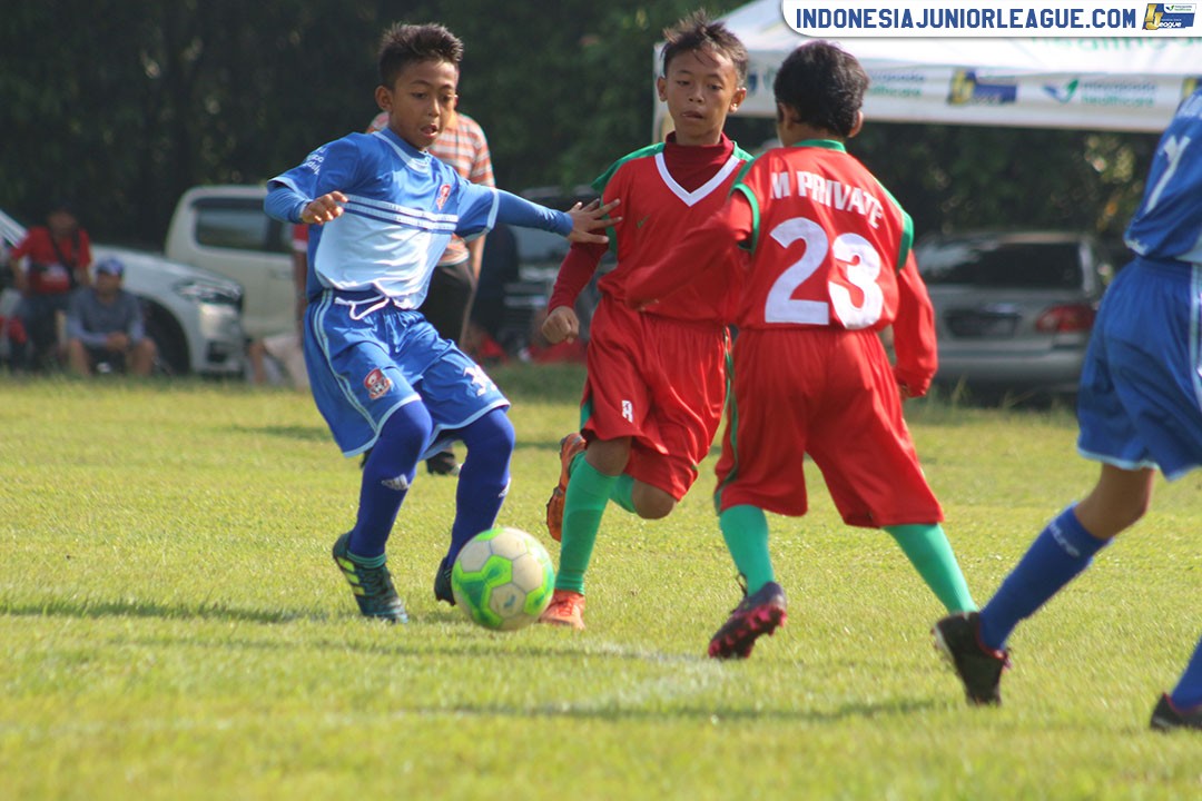 u11 8 april 2018 mprivate soccer vs pelita jaya