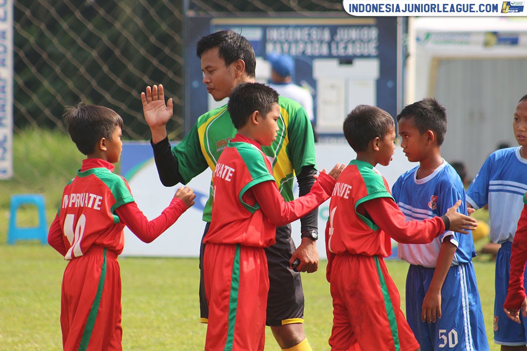 u11 8 april 2018 mprivate soccer vs pelita jaya