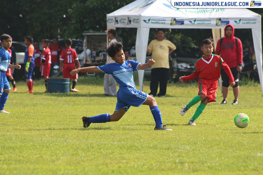 u11 8 april 2018 mprivate soccer vs pelita jaya