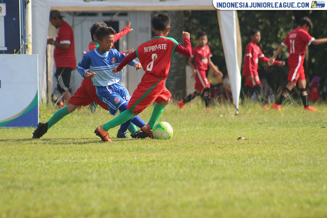 u11 8 april 2018 mprivate soccer vs pelita jaya