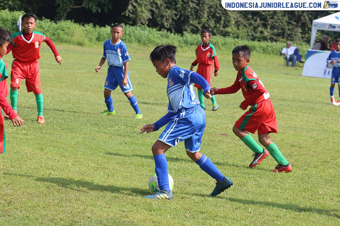 u11 8 april 2018 mprivate soccer vs pelita jaya