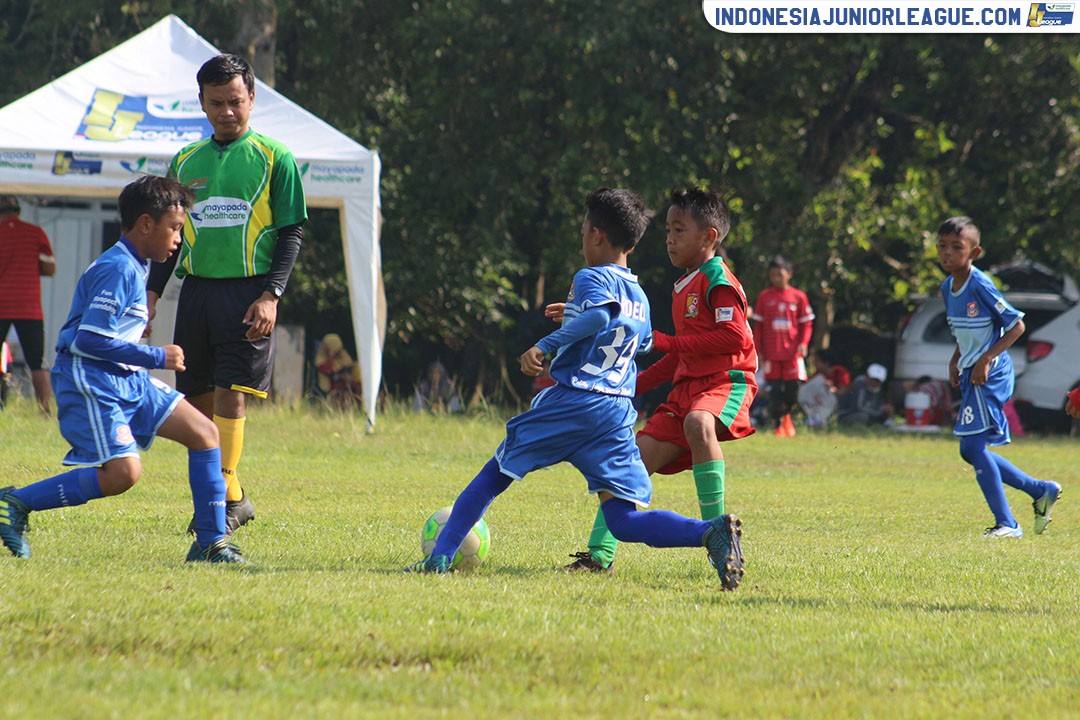 u11 8 april 2018 mprivate soccer vs pelita jaya