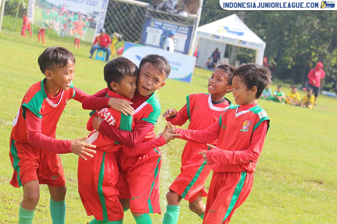 u11 8 april 2018 mprivate soccer vs pelita jaya