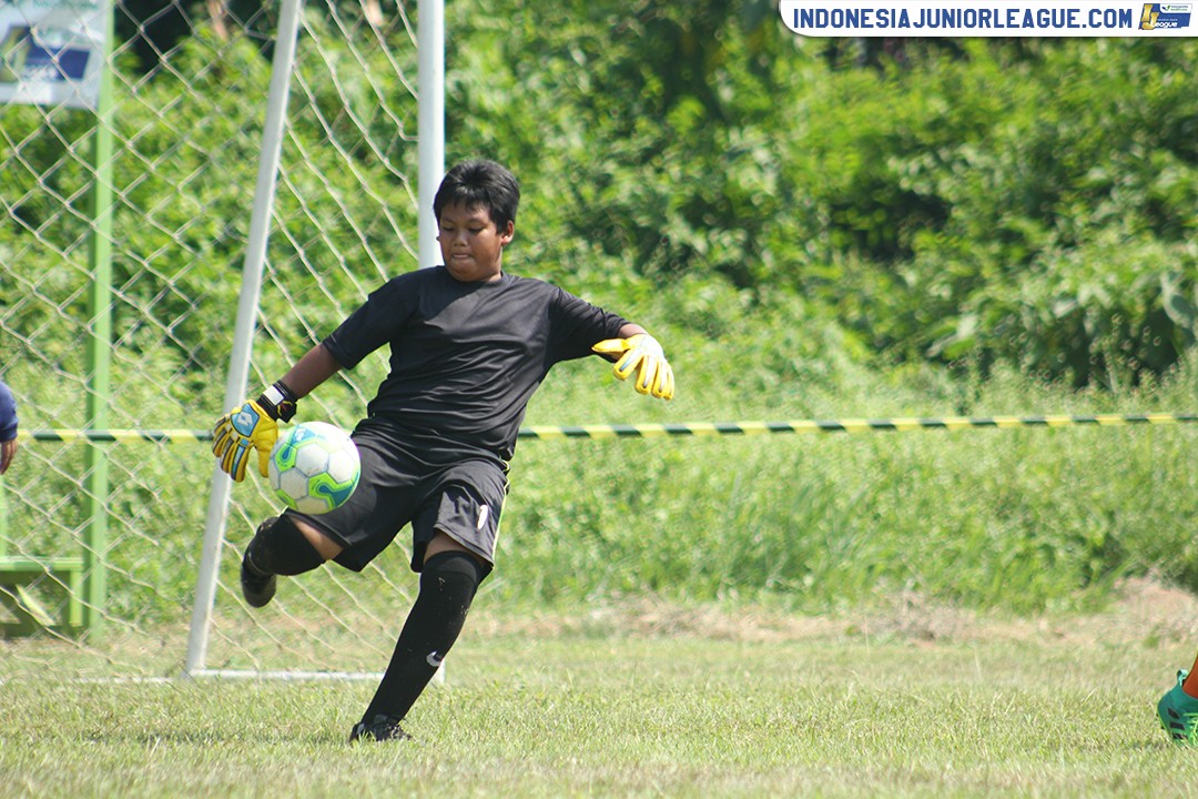 u11 8 july 2018 gelora poetra vs tik tak football first