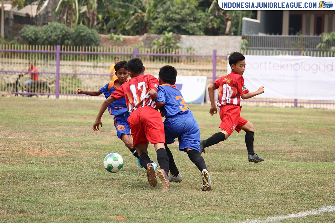 u13 141018 garecs 1978 vs satria muda football academy