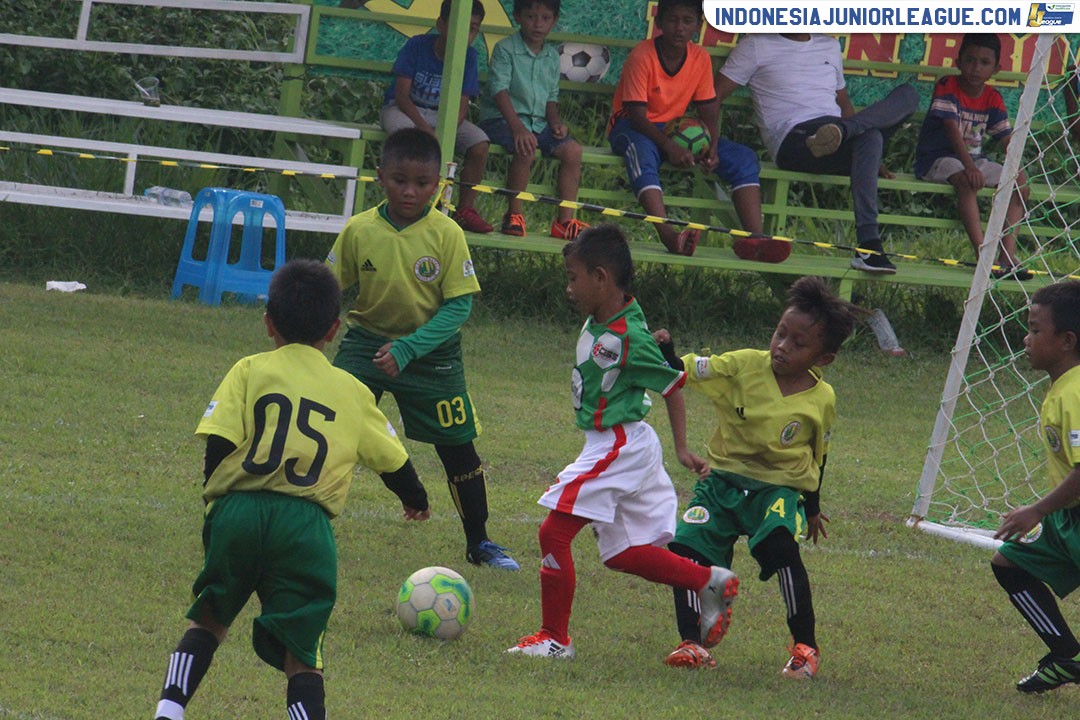 [U9 - 18 MAR 2018] HIZBUL WATHAN SC VS CISS SOCCER SKILL